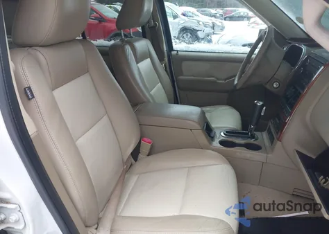 2010 Ford Explorer Eddie Bauer из США, поврежденный, VIN 1FMEU7EEXAUA85457